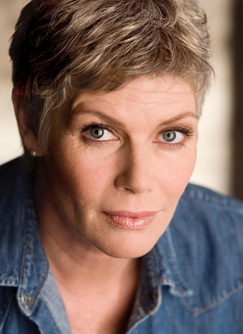 Who Is Kelly McGillis Wife?