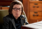 Linda Hunt