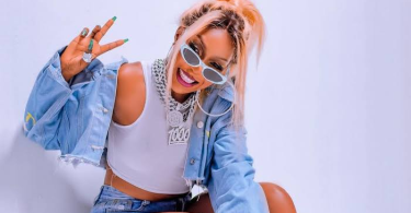 VIDEO: Karole Kasita – Fata MP4 DOWNLOAD